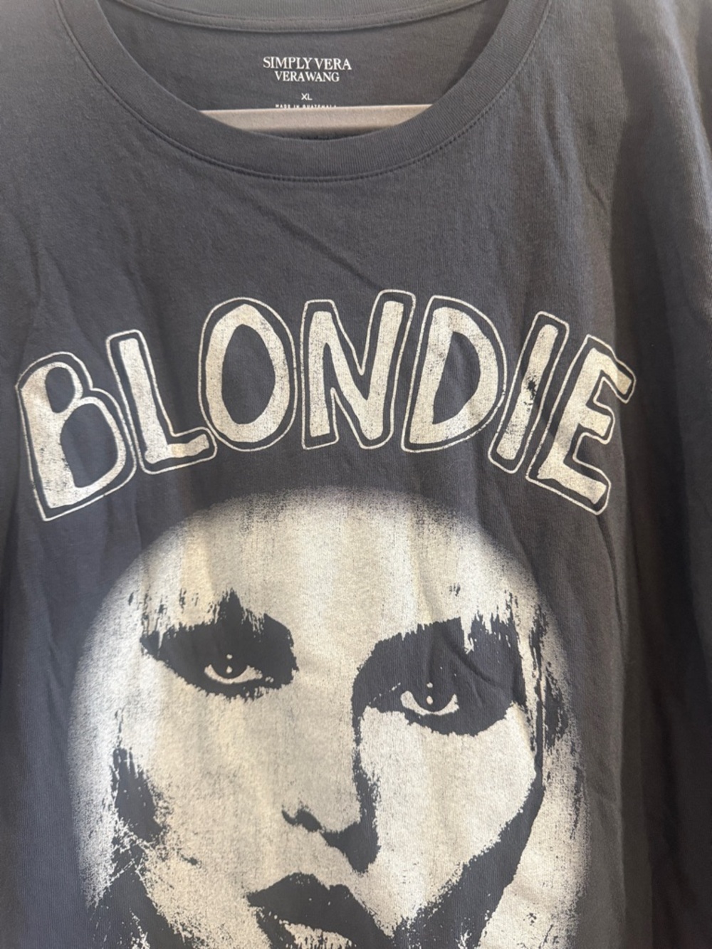 Simply Vera Vera Wang Black Blondie Graphic Tee - Picture 2 of 4